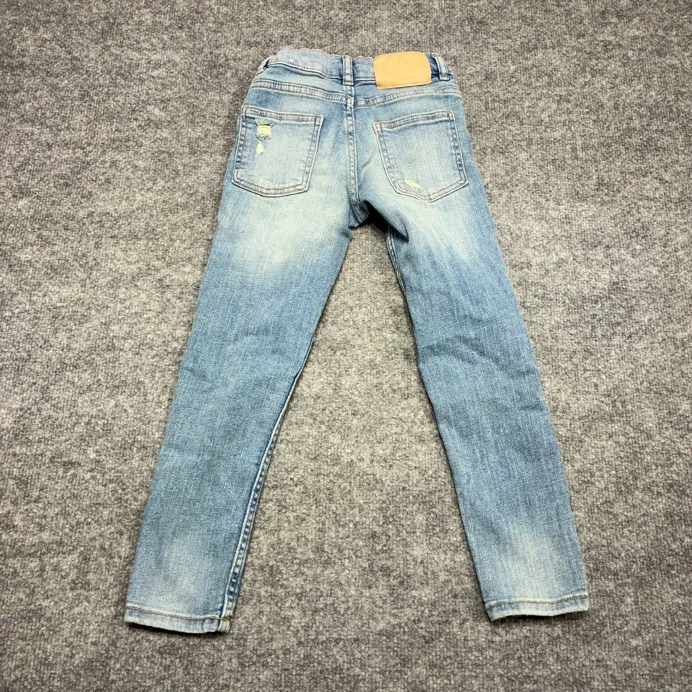 ZARA Jeans Kids Sz.6/7‎ Straight Leg Distressed Light Wash Denim Pants